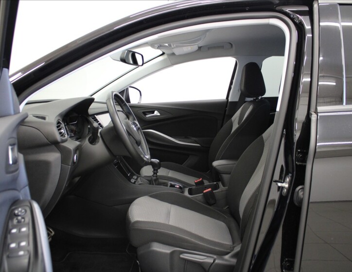 Opel Grandland X 6