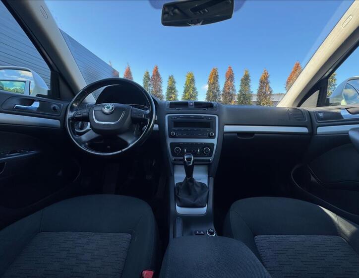 Škoda Octavia 14