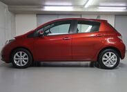 Toyota Yaris 8