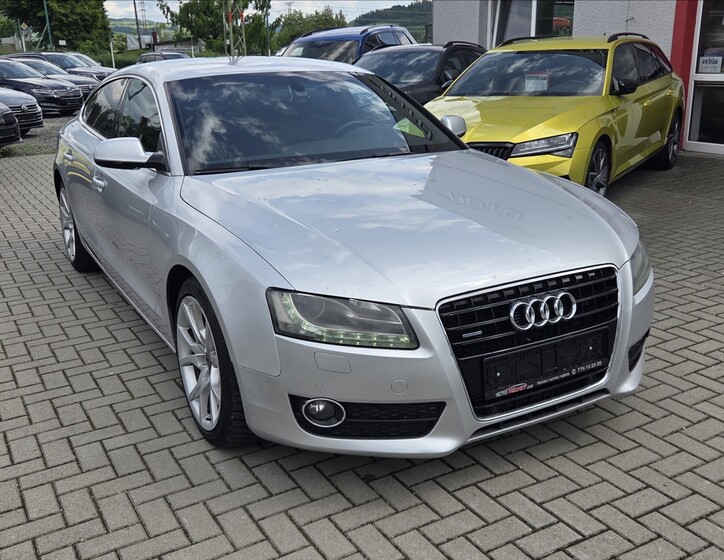 Audi A5 4