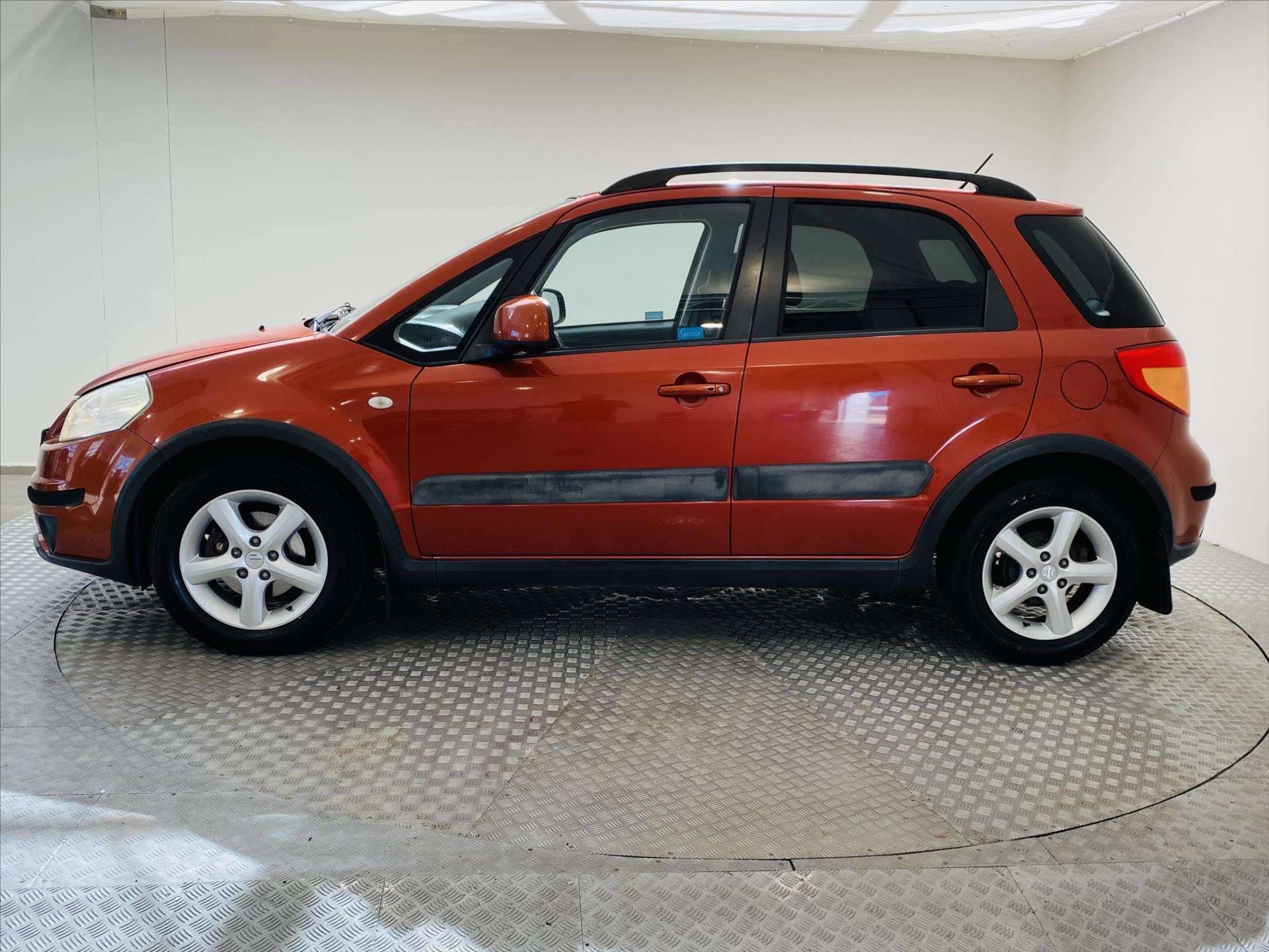 Suzuki SX4