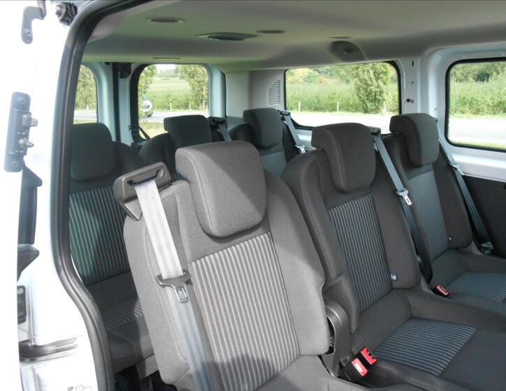 Ford Transit 8