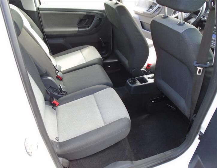 Škoda Roomster 16