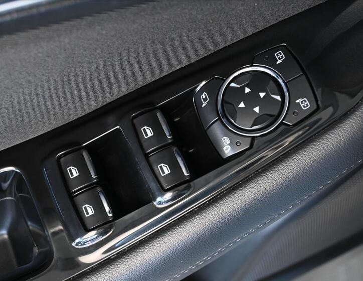 Ford S-MAX 23
