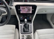 Volkswagen Passat 10