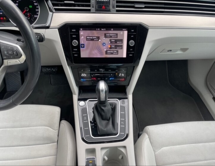 Volkswagen Passat 10