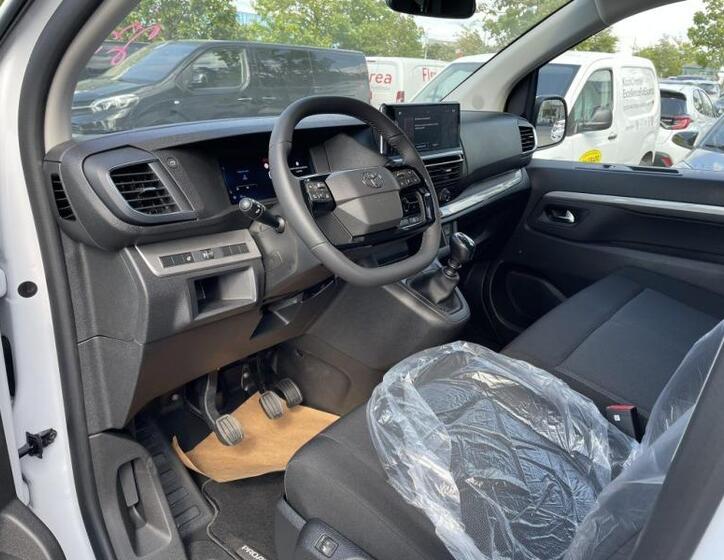 Toyota ProAce Verso 12