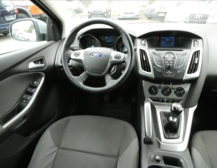 Ford Focus 24