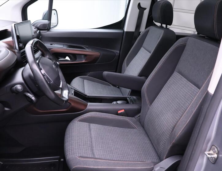 Peugeot Rifter 12