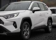 Toyota RAV4 6