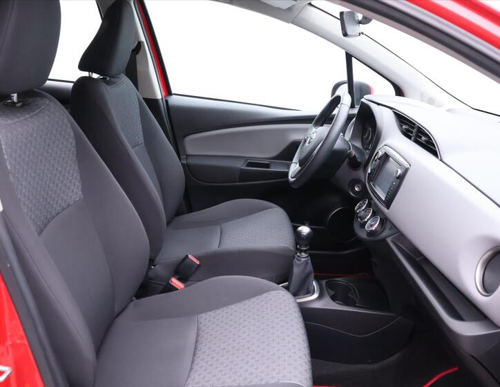 Toyota Yaris 11