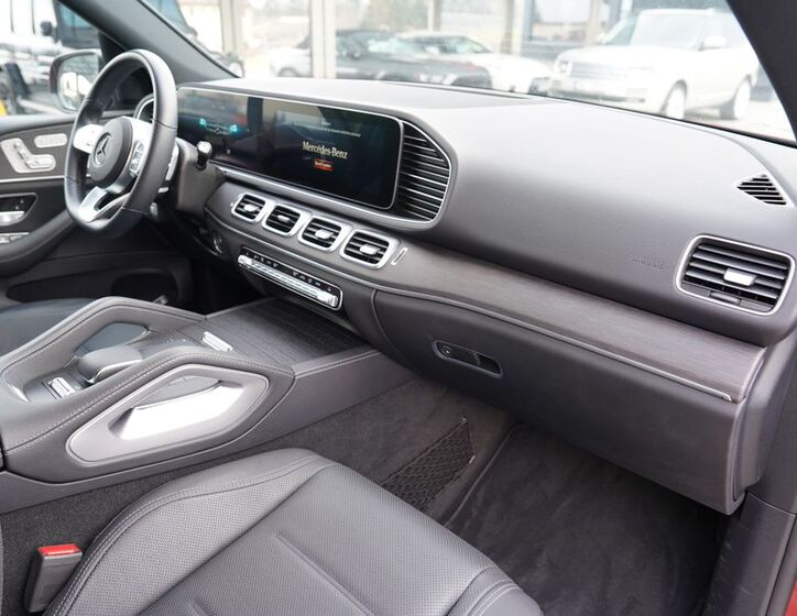 Mercedes-Benz GLE 28