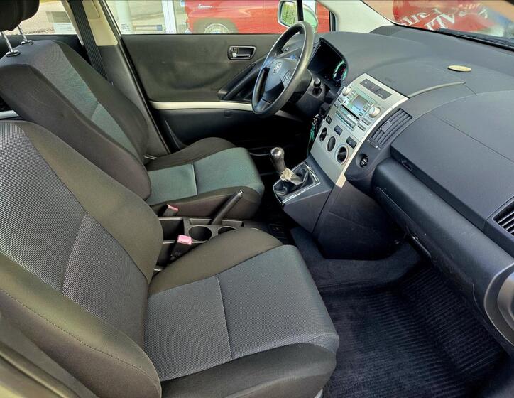Toyota Corolla 12