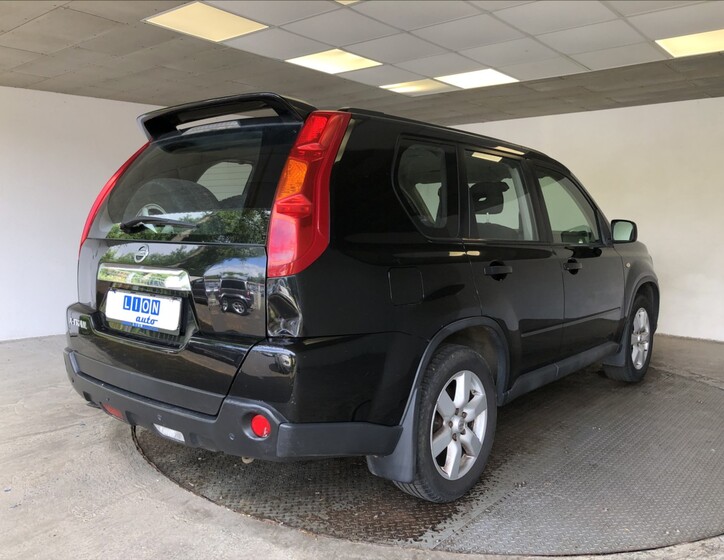 Nissan X-Trail 7