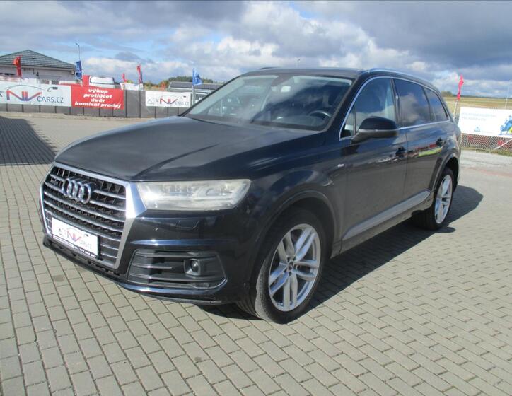 Audi Q7 1