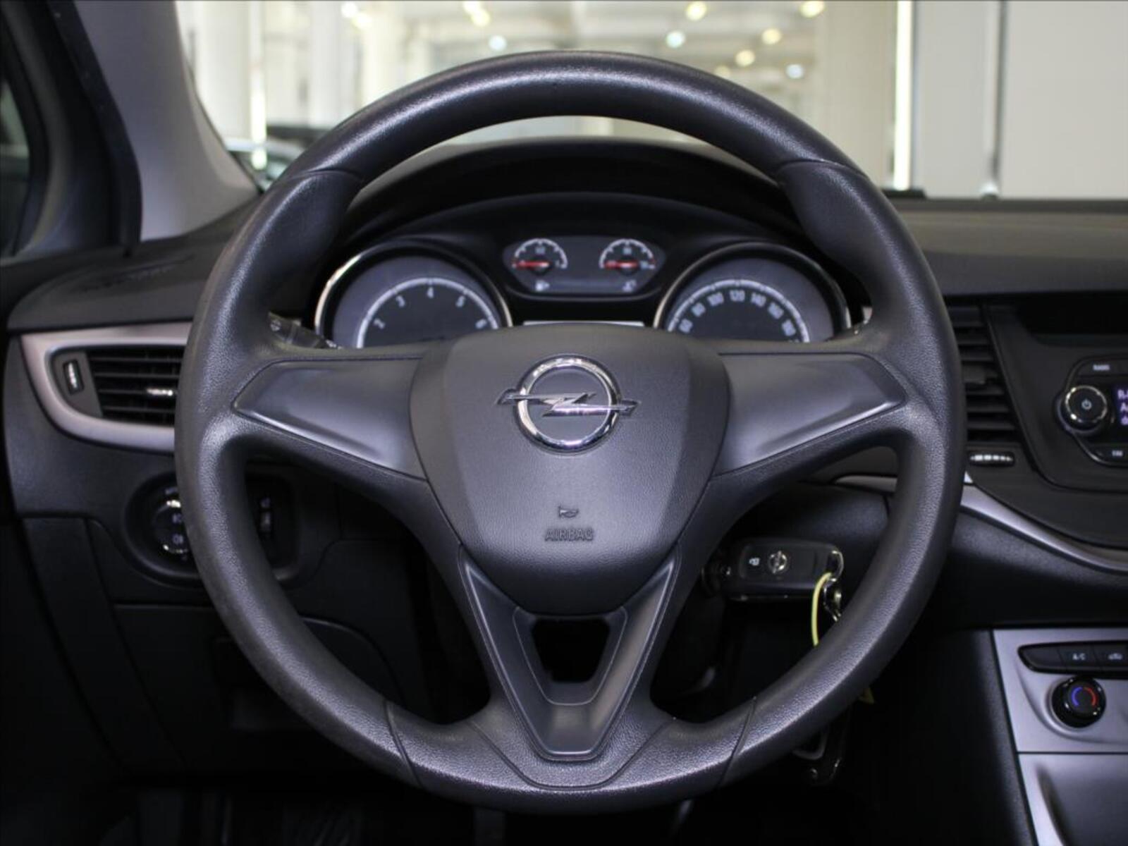 Opel Astra 9