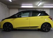 Toyota Yaris 8