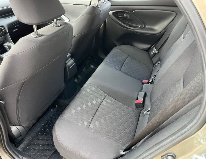 Toyota Yaris 15