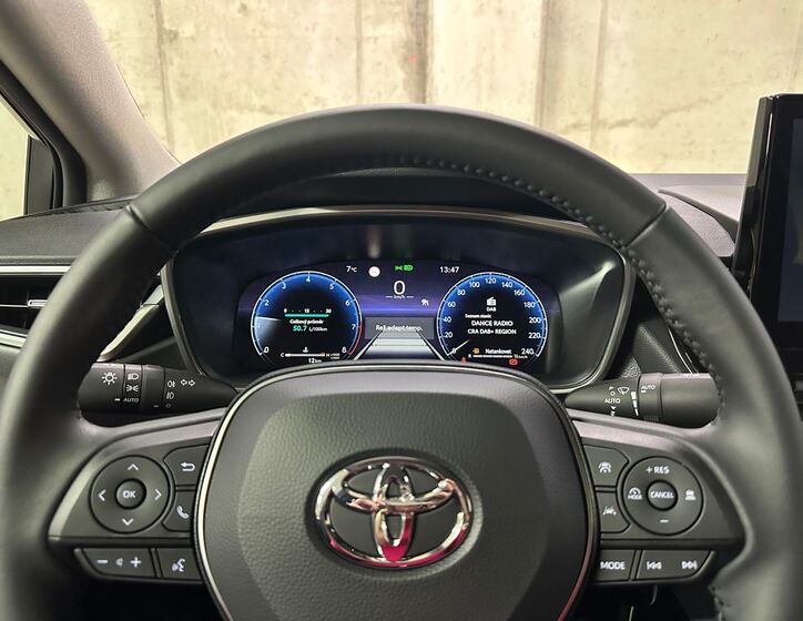 Toyota Corolla 9