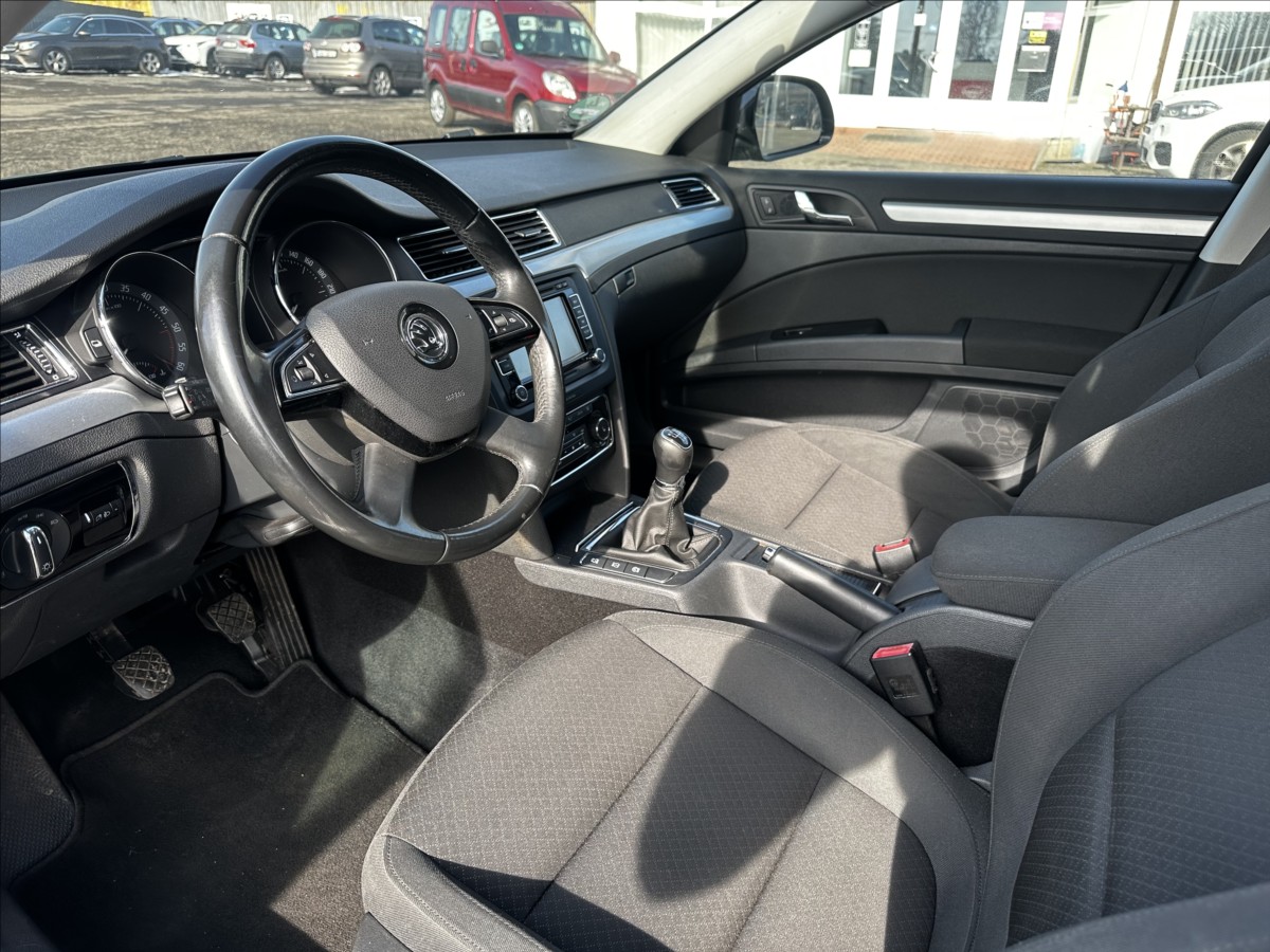 Škoda Superb