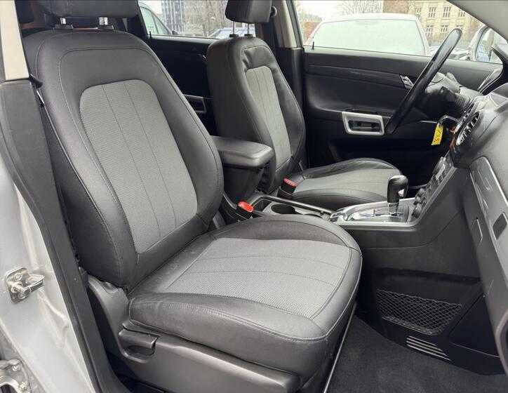 Opel Antara 28