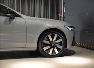 Volvo V90 13