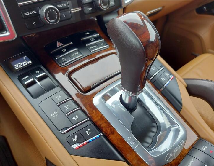 Porsche Cayenne 51
