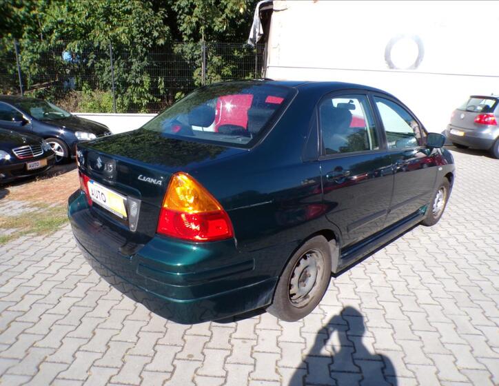 Suzuki Liana 5