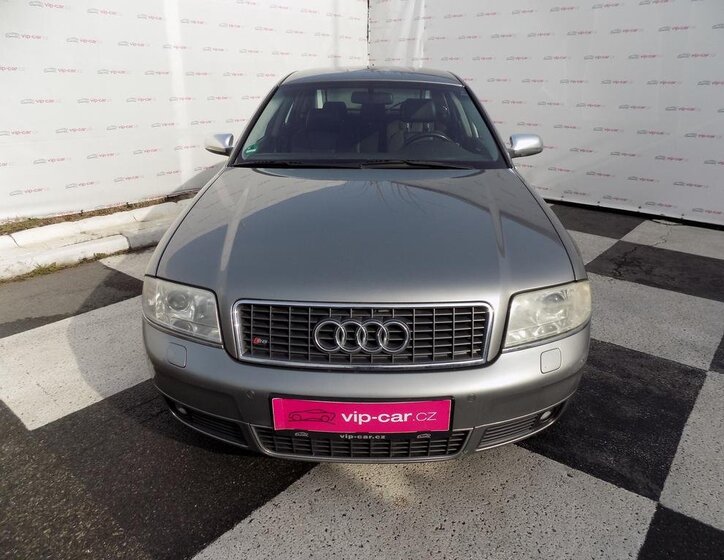Audi S6 4