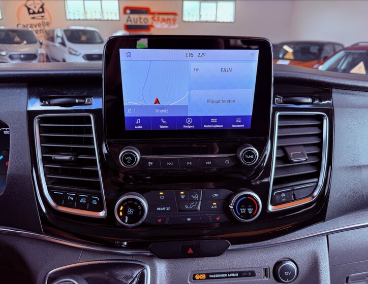 Ford Tourneo Custom 15