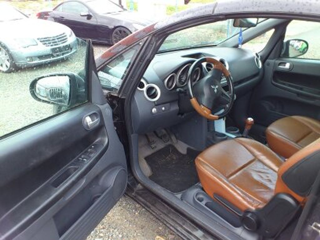 Mitsubishi Colt