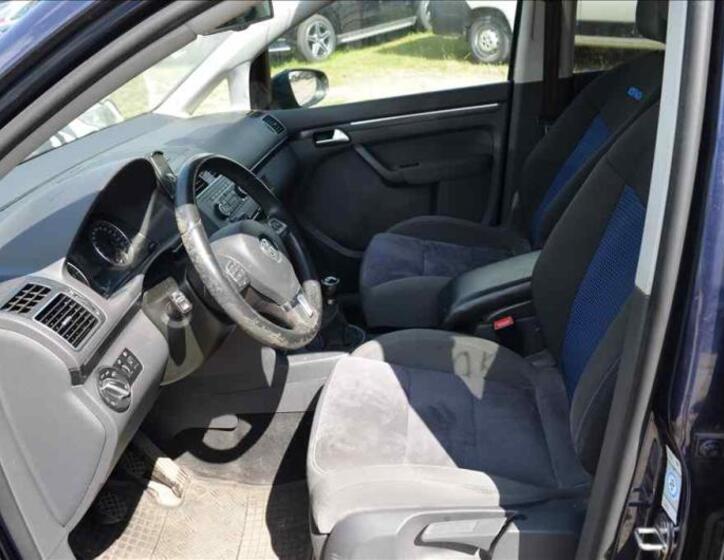 Volkswagen Touran 19