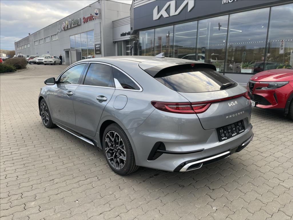 KIA ProCeed