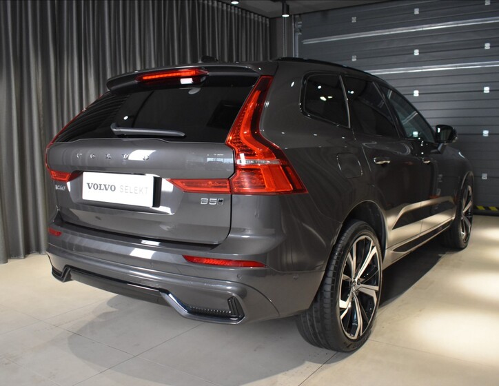 Volvo XC60 4