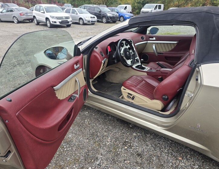 Alfa Romeo Spider 9