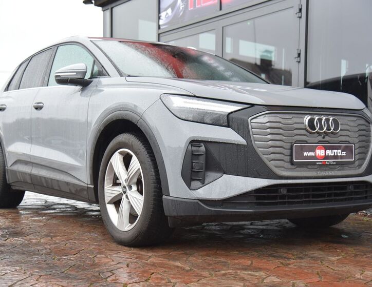Audi Q4 4