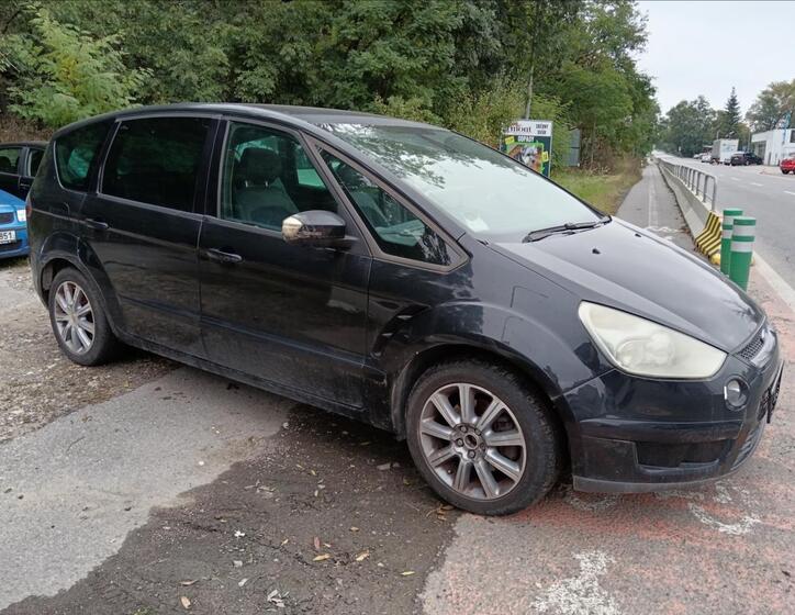 Ford S-MAX 14