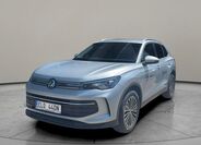 Volkswagen Tiguan 1