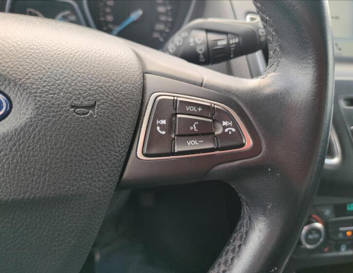 Ford Focus 24