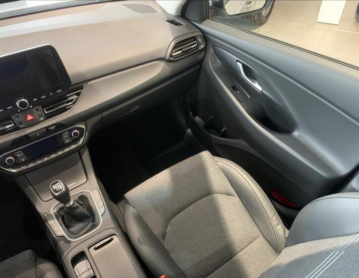Hyundai i30 18