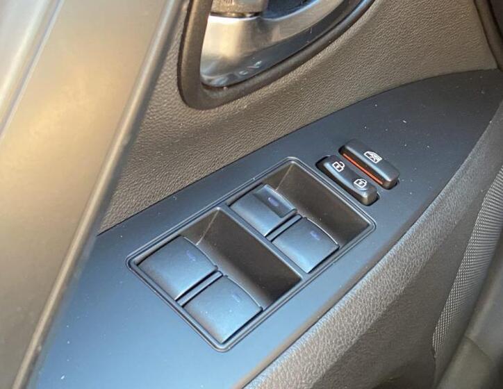 Toyota Avensis 29
