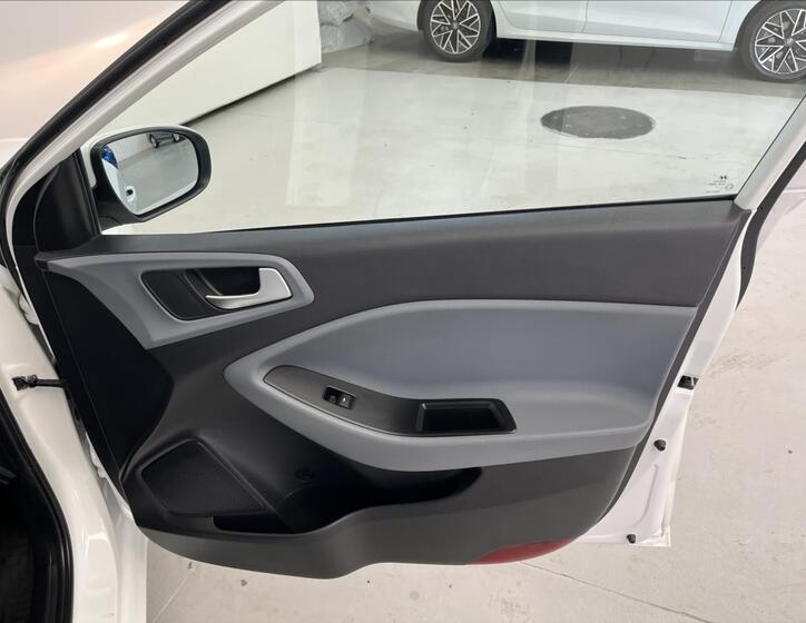 Hyundai i20 21