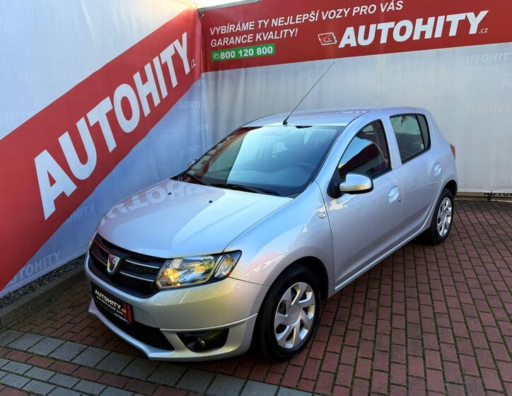 Dacia Sandero 1