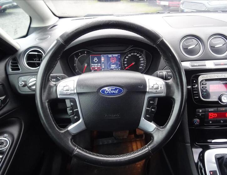 Ford S-MAX 28