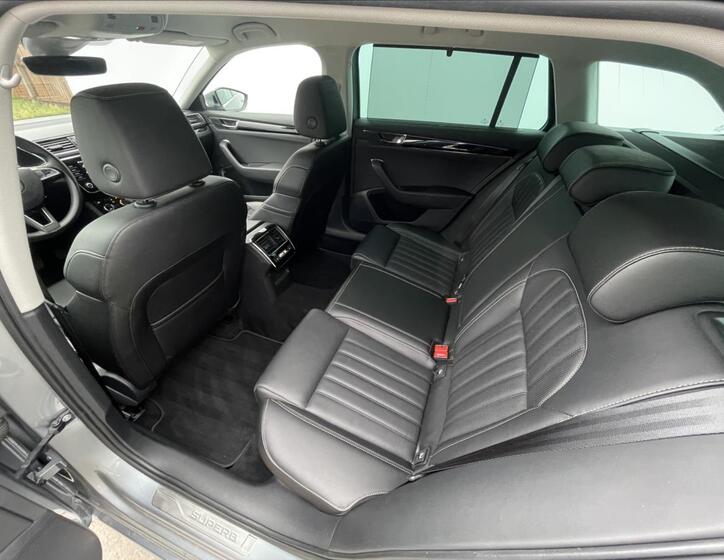 Škoda Superb 14