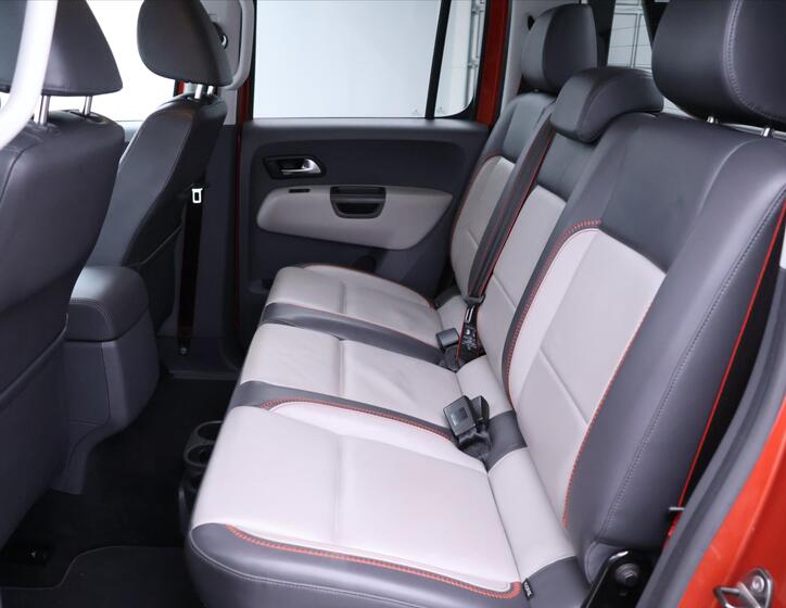 Volkswagen Amarok 16