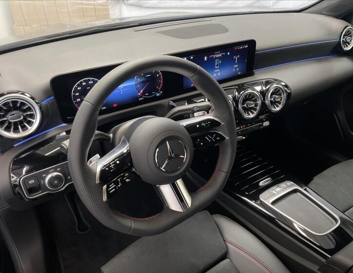 Mercedes-Benz Třídy A 9