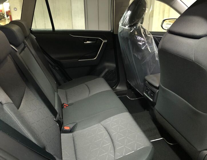 Toyota RAV4 10