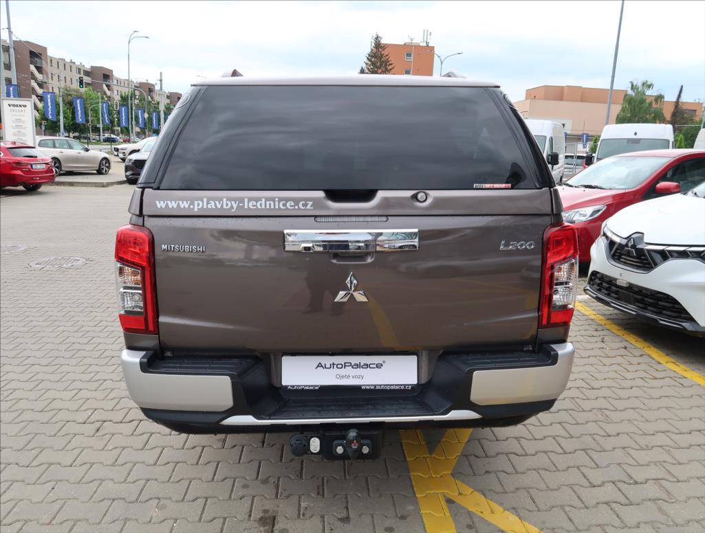 Mitsubishi L200