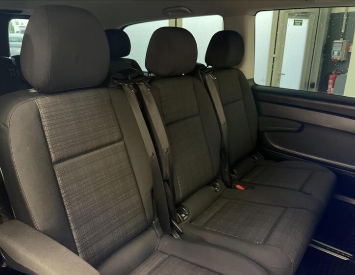Mercedes-Benz Vito 19